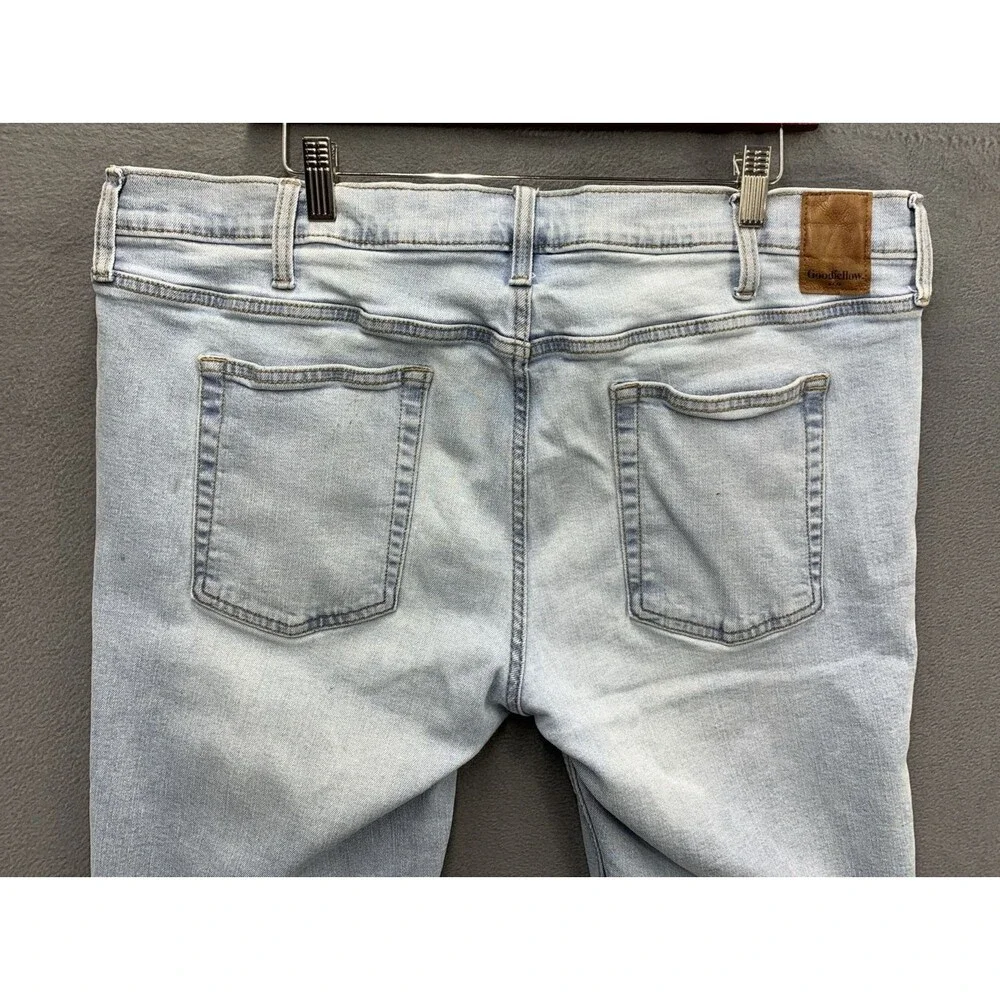 Goodfellow & Co Denim Jeans Slim Men's Size 40X32 Baby Blue Distressed